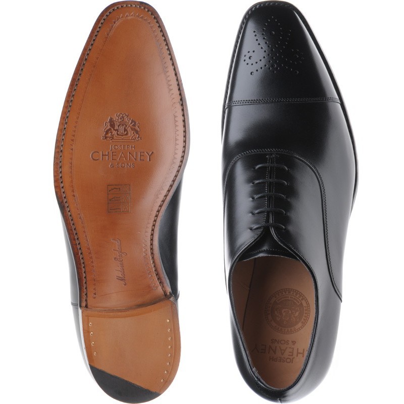 Cheaney shoes Cheaney of England Cambridge semibrogues in Black