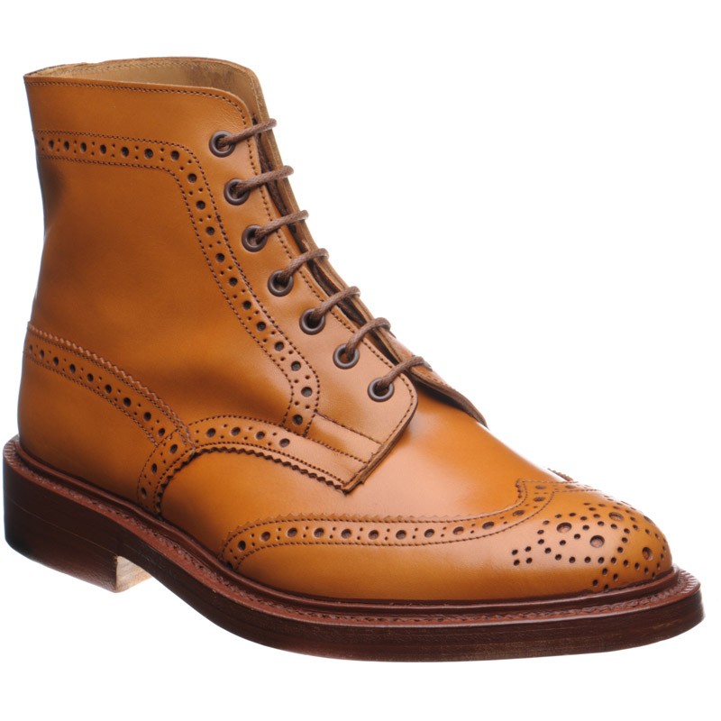 Stow brogue boots in Acorn Calf 
