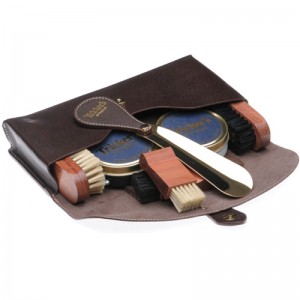 Trickers Travel Kit in Brown Leather