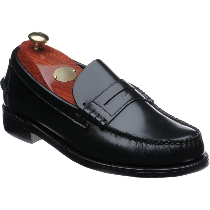 Sebago shoes | Sebago Sale | Classic loafers in Black at Herring Shoes