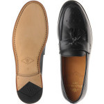 Model 27 tasselled loafers