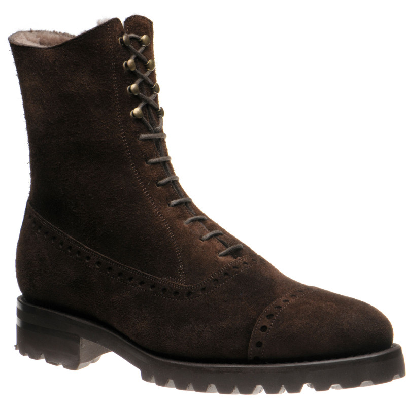 1038 rubber-soled boots