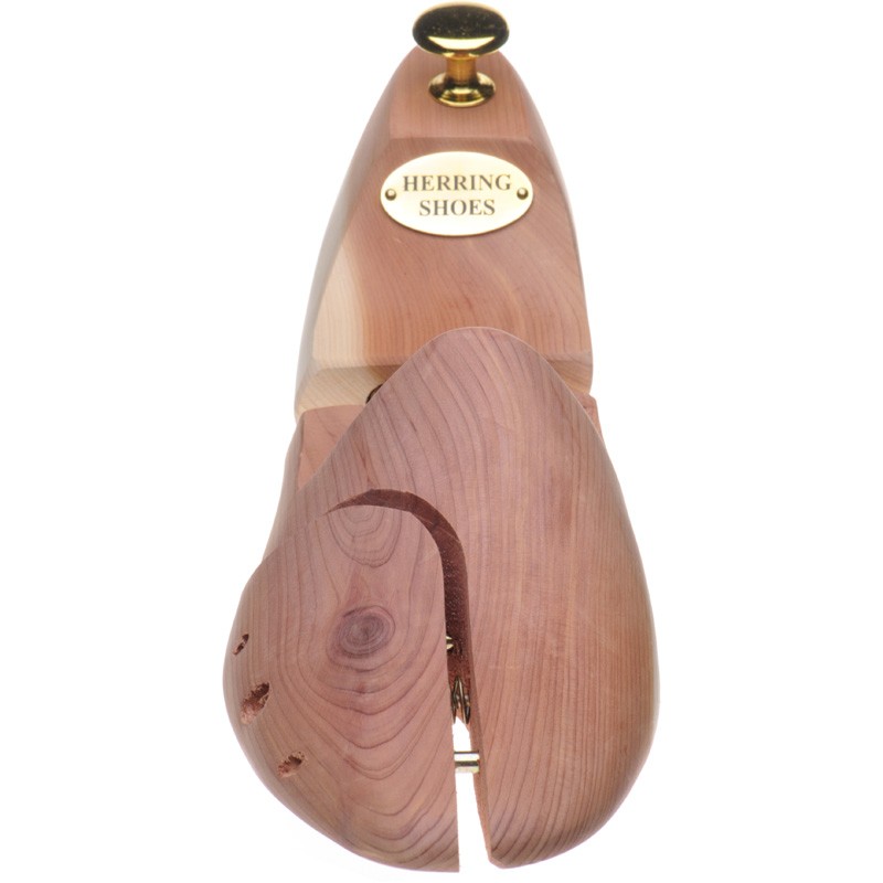 Herring shoes Herring Shoe Care Pair of Cedar Expanding Shoe Trees in Cedar Wood at Herring Shoes