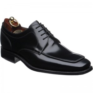 Loake shoes | Loake 1 | 258 in Black Polished at Herring Shoes