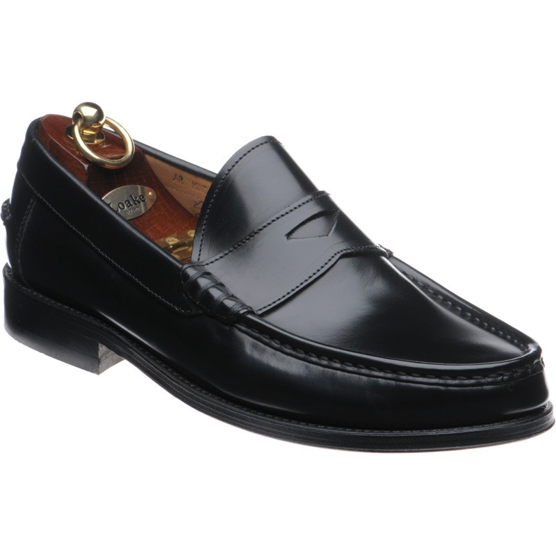 Loake shoes | Loake Lifestyle | Kingston loafers in Black Polished at ...