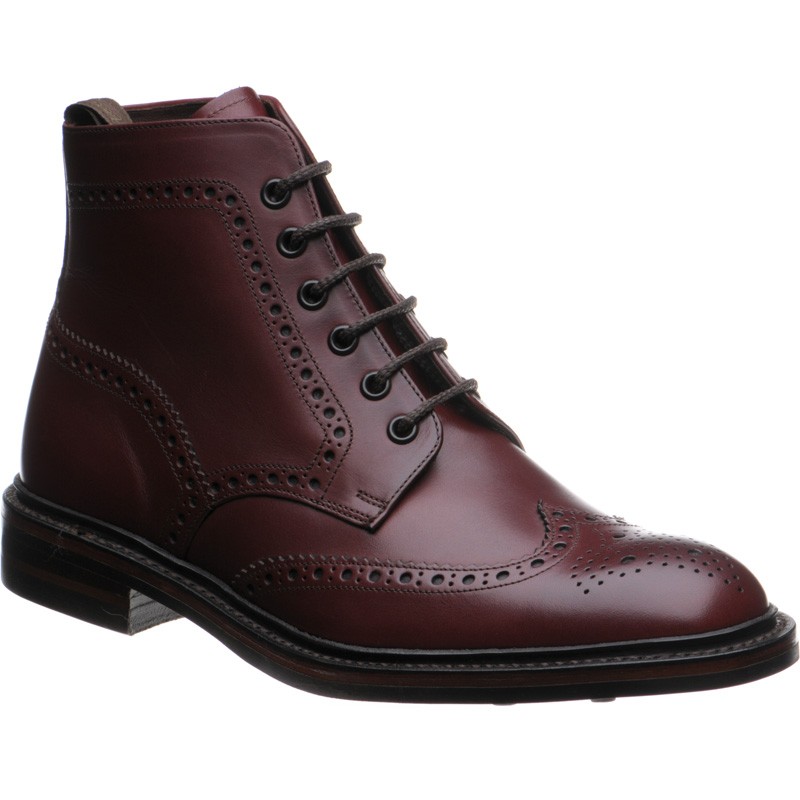 rubber-soled brogue boots in Burgundy 