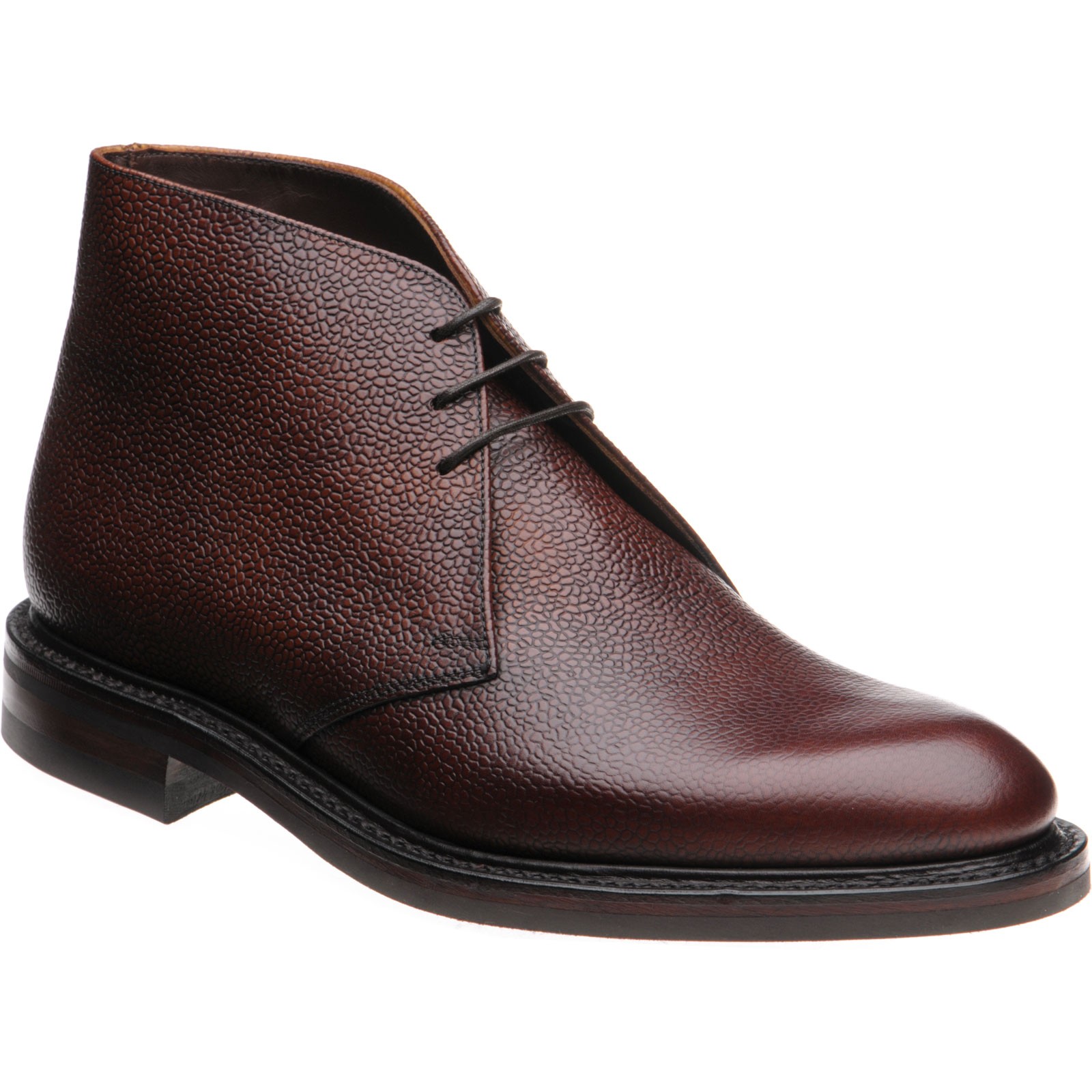 Loake shoes Loake 1880 Country Lytham rubbersoled Chukka boots in Oxblood Grain Calf at