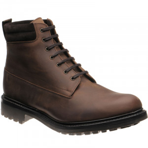 Red herring boots top