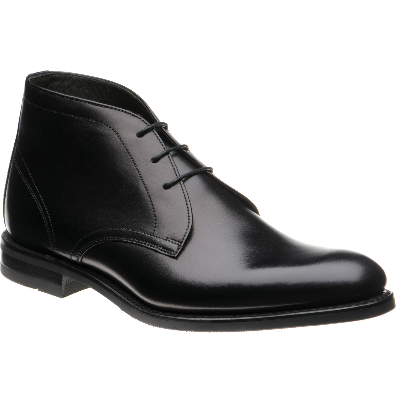 Loake shoes Loake Design Myers rubbersoled Chukka boots in Black