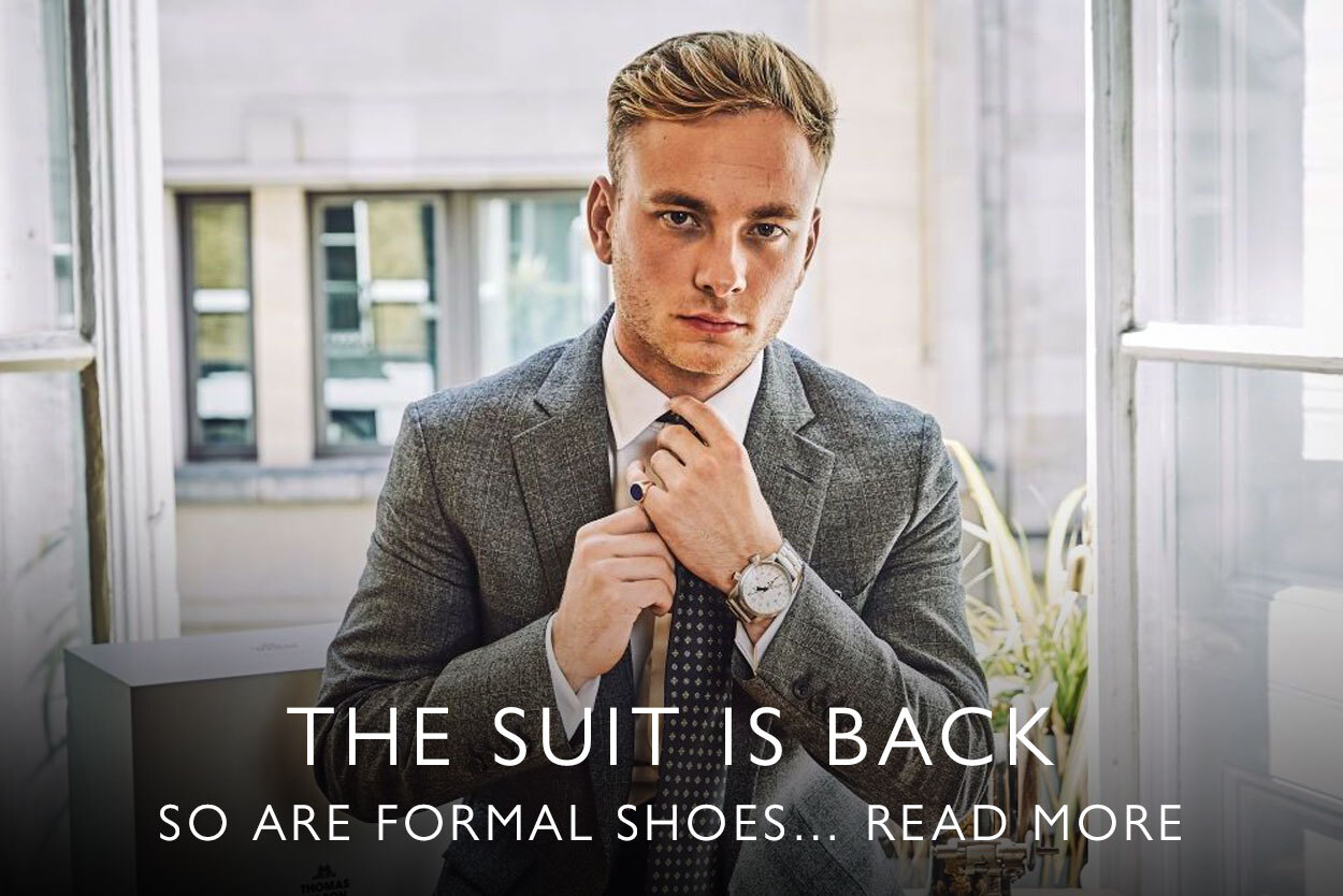 1,182 Business Men Casual Suits Sneakers Royalty-Free Images, Stock Photos  & Pictures | Shutterstock